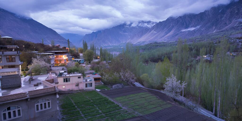 Ultimate Guide to the Best High-End Hotels in Hunza Valley for a Luxurious Stay