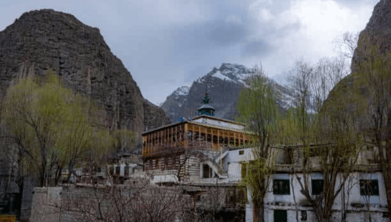 skardu tour packages from islamabad by air