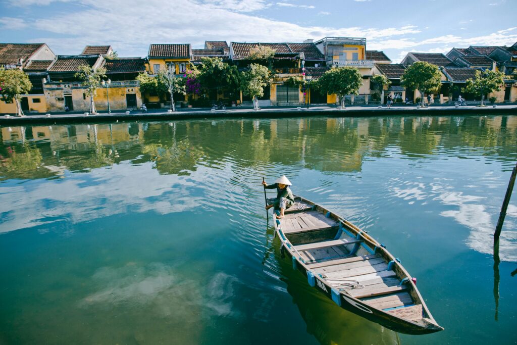 Vietnam-tour-from-pakistan